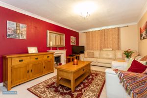 Sitting Room- click for photo gallery